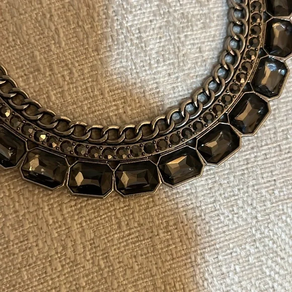 Beautiful short necklace - Picture 5 of 5